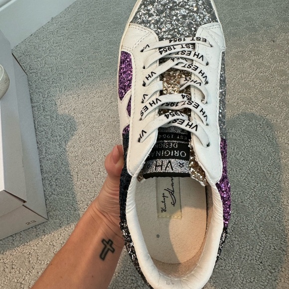 Glitter sneaker!! - Picture 6 of 7